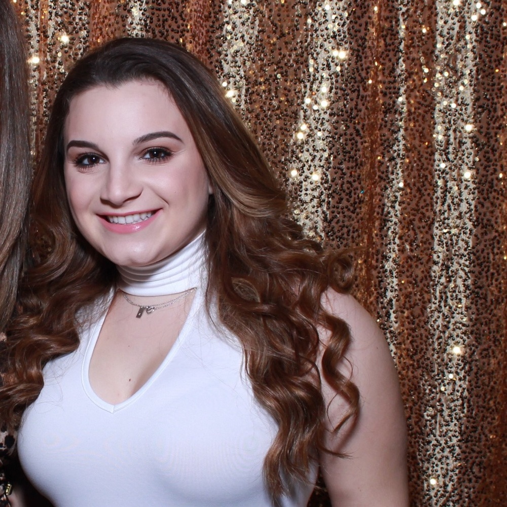 Meet your Posher, Christina